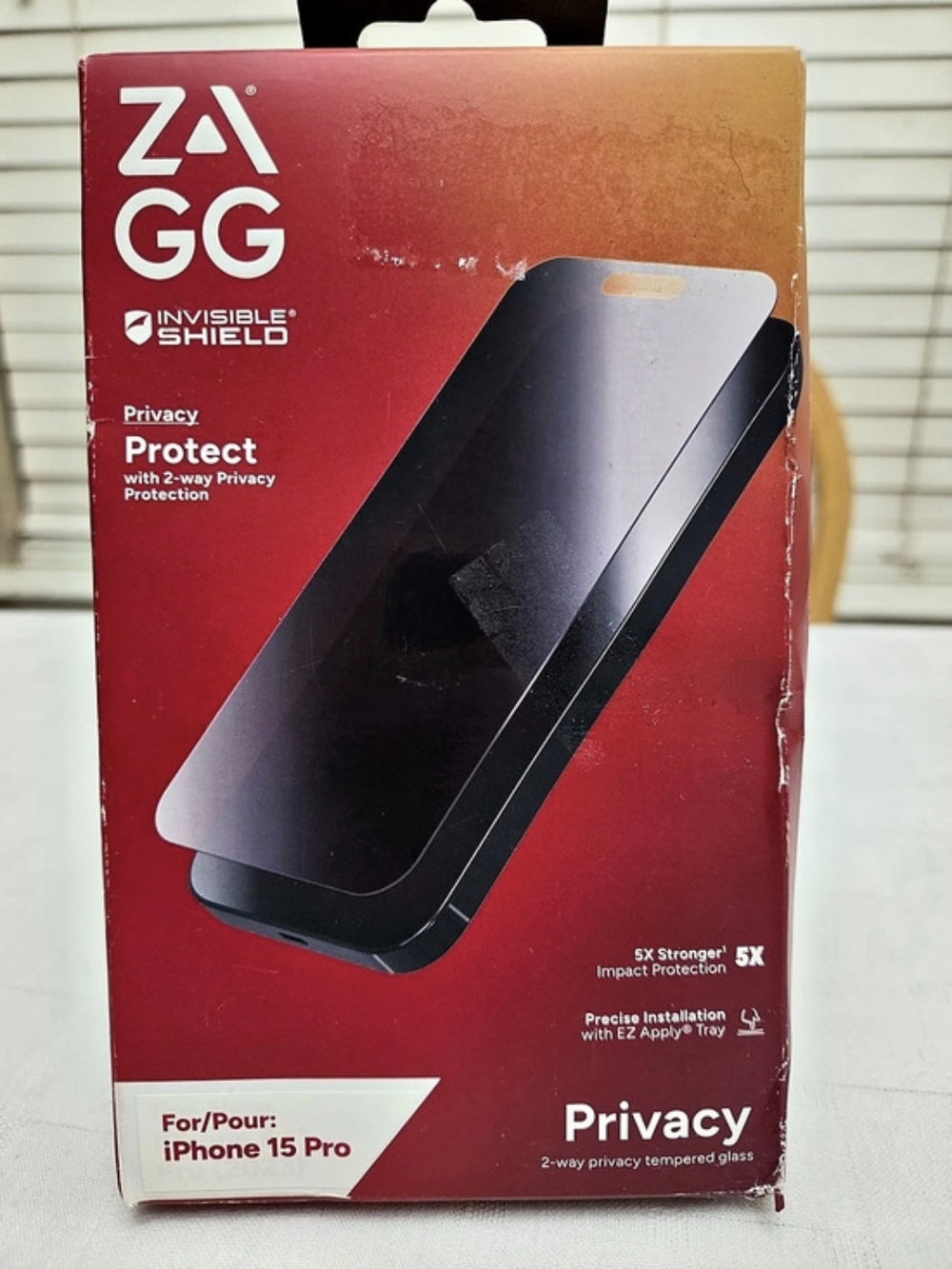 ZAGG Glass Elite Privacy Screen Protector iPhone 15 Pro 2-Way Tempered Glass